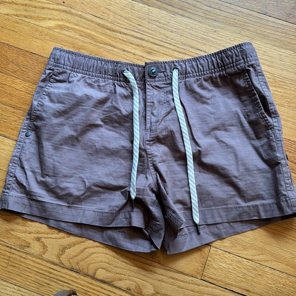 Vuori Vintage Ripstop Short NWOT